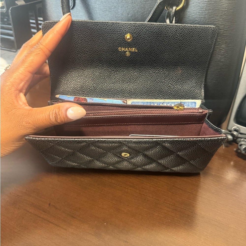 Chanel Black Quilted Leather Wallet with Metallic Detail - Picture 4 of 11